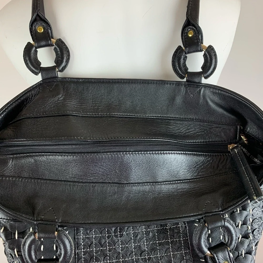 Clever Carriage Company Leather Purse